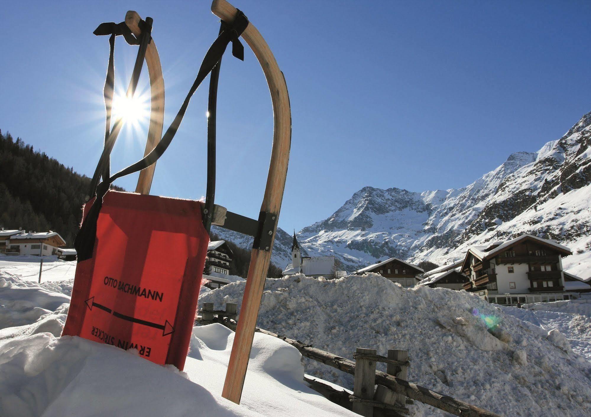 Hotel Alpenland Moso in Passiria Exterior foto